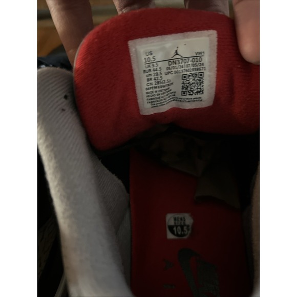 Nike Air Jordan 3 Retro OG Black Cement Leather Sneaker DN3707-010 Men 10.5 - Picture 8 of 9